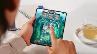 Probleme pentru Galaxy Z Fold 5 şi Z Flip 5: ecranele nu rezistă prea bine la vreme rea