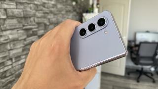 Samsung Galaxy Z Fold5: Îmbunătățiri aduse capturilor Night și un setup foto care nu va dezamăgi indiferent de condiții