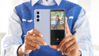 Samsung ia în considerare lansarea de telefoane pliabile mai accesibile sub gama Galaxy Z FE