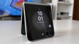 Samsung Galaxy Z Flip5: Hardware cu accent pe ecran cover, CPU nou