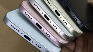 Noi machete de iPhone 15 și iPhone 15 Pro iau cu asalt internetul, dezvăluind variantele de culoare pregătite pentru întreaga serie