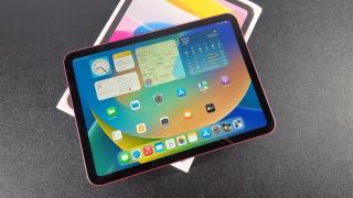 Apple iPad 10 (2022): Design modern, actualizat, comod în utilizare, pentru citit, gaming