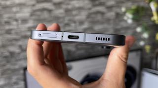 Nothing Phone (2): Acustică stereo hibrid, cu rezultate rezonabile dar fără recorduri