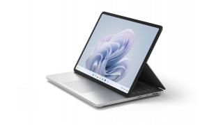 Microsoft prezintă Surface Laptop Studio 2: Cel mai puternic laptop din portofoliu destinat creatorilor de conținut