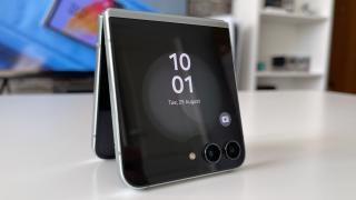 Samsung Galaxy Z Flip5: Camera pregătită de Summer Well, o vară ocupată