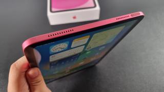 iPad 10 (2022) - Difuzoarele stereo livrează sunet clar, excelent pentru filme, jocuri si videoconferințe