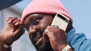 În pragul lansării, Pixel 8 Pro apare în GeekBench cu 12 GB RAM; Îl întrece pe iPhone 15 Pro?
