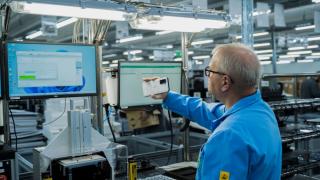 HMD Global dă startul producției de smartphone-uri 5G în Europa; Nokia XR21 se produce acum în Ungaria