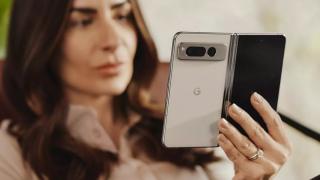 Un nou smartphone pliabil Google apare la orizont! Să fie Pixel Fold 2 sau un model Flip?
