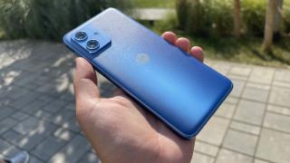Motorola Moto G54 5G Power Edition Unboxing: battery phone-urile pot fi şi stilate