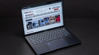 ASUS Zenbook Pro 14 OLED Review: Productivitate la absolut, ecran OLED și o unealtă inedită pentru creatori