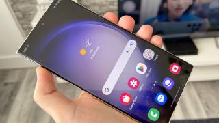 Toate modelele din seria Samsung Galaxy S24 vor avea display-uri LTPO cu luminozitate de top