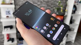 Flagship-ul Sony Xperia 1 V a primit Android 14; Modul Bokeh e îmbunătățit, apare aplicația Video Creator