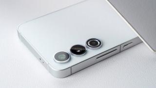 Samsung Galaxy S24, S24+ și S24 Ultra apar în fotografii reale sub formă de machete dummy; Așa vor arăta flagship-urile!