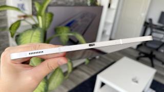 Samsung Galaxy Tab S9 FE+ 5G: Baterie cu recorduri, binevenită în orice ghiozdan
