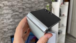 Seria Galaxy Z Flip va avea viață lungă, Samsung înregistrând mărcile comerciale Galaxy Z Flip6 și Galaxy Z Flip7
