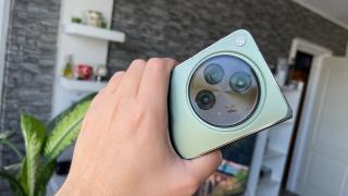 OnePlus Open: Cameră de flagship, cu o calibrare a culorilor marca Hasselblad pusă la treabă și zoom pentru fotografiat Luna