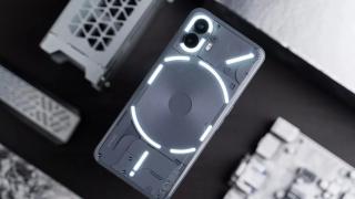 Nothing Phone 2a este în pregătire şi ar fi un telefon midrange