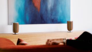 Bang & Olufsen lansează local boxa compactă de lux Beolab 8, cu design retro și promisiunea unei experiențe audio dusă la nivelul următor