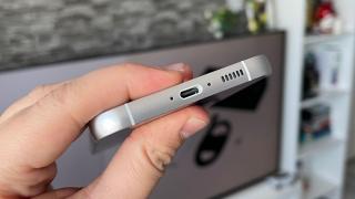 Samsung Galaxy S23 FE 5G: Baterie cu câteva ore în plus de autonomie faţă de S21 FE