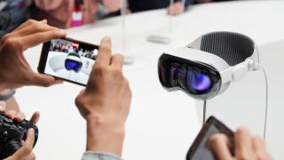 Apple Vision Pro, realitate augmentată în magazinele SUA; Disponibilitatea în România rămâne incertă