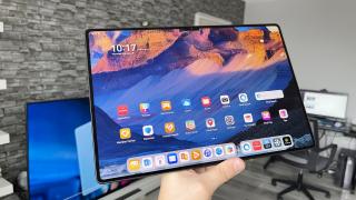 HUAWEI MatePad Pro 13.2: Design premium cu fibră de sticlă în spate, talie de doar 5.5 mm și greutate redusă