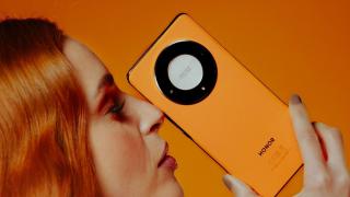 Honor Magic6 Lite lansat în Europa, cu spate arătos acoperit cu piele portocalie; Iată cât costă în România