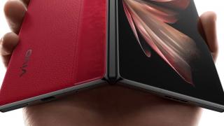 vivo ar putea lansa curând cel mai ușor telefon pliabil tip carte; Modelul X Fold 3 ar cântări sub 230 de grame
