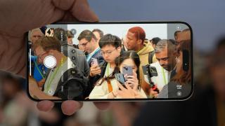 Capture Button de pe iPhone 16 ar permite controlarea zoom-ului în cazul noilor flagship-uri