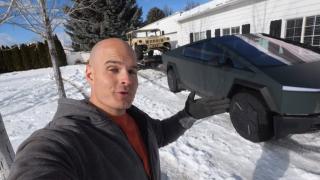 Tesla Cybertruck în testul de remorcare JerryRigEverything; Performanțe sub așteptări în condiții extreme
