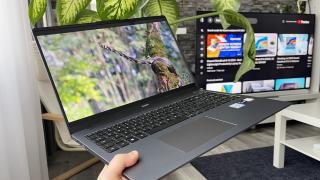 Am testat HUAWEI MateBook D 16 (2024) - Un laptop ușor și performant, cu display generos, autonomie de excepție și funcții AI integrate