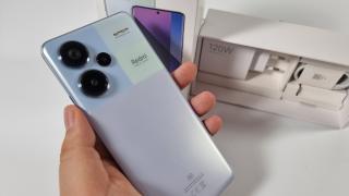 Câte update-uri software majore oferă Xiaomi pentru telefoanele din seria Redmi Note 13 și cum se compară cu rivalii