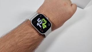 Surpriză plăcută: Redmi Watch 4 hands on - pare a oferi multe la 100 de euro (Video)