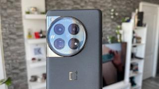 OnePlus 12 primeşte o actualizare importantă; Vine Hasselblad Master Mode
