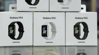 Samsung Galaxy Fit3 se vinde deja în Africa! Cutia sa este fotografiată și aflăm cât va costa