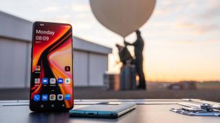 OnePlus refuză să ofere 7 ani de actualizări, invocă argumentul "sandvişului mucegăit"