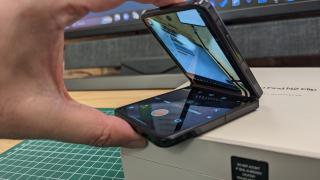 În ciuda zvonurilor recente, OPPO spune că nu abandonează piața de smartphone-uri pliabile