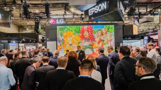 Inovația Epson în lumina reflectoarelor: Proiectoare de ultimă generație la ISE 2024