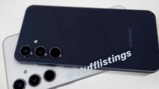 Samsung Galaxy A55 apare în fotografii reale! Vine cu sticlă în spate și ramă fabricată din aluminiu