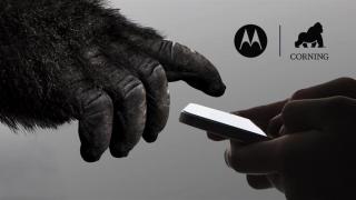Motorola se blindează cu Gorilla Glass; Promisiunea durabilității pentru toate smartphone-urile din 2024