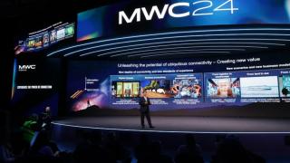 MWC 2024: Huawei face clasele de şcolari mai inteligente cu Smart Classroom 3.0 + alte inovaţii