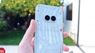 Nothing Phone (2a) e surprinzător de rezistent! Iată un prim drop test (Video)
