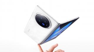 vivo X Fold3 debutează drept cel mai ușor pliabil tip carte din lume; Sosește și Fold3 Pro, cu procesor Snapdragon de top, baterie de 5700 mAh