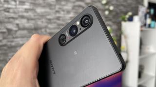 Sony renunță la formatul îngust pentru Xperia 1 IV, mai lat și puțin mai scurt ca dimensiuni față de predecesor