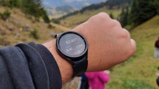 Turul Magazinelor #1404: Samsung Galaxy Watch6 sub 1000 lei, laptop de 17 inch la ofertă, aparate de tuns animale de companie