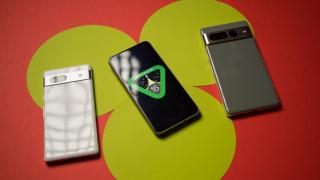 Google se ia după Samsung, pregătind schimbări pentru bara status din Android 15