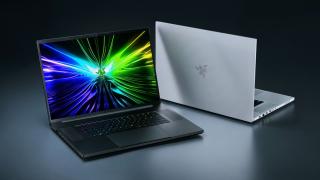 Razer a pus un ecran imens pe noul laptop de gaming Blade 18: 18 inch, 4K, 200 Hz