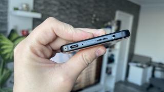 ASUS Zenfone 11 Ultra: Acustică stereo echilibrată, te va mulțumi, deși testele nu impresionează