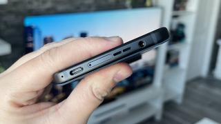 ASUS Zenfone 11 Ultra: Baterie care nu sare departe de predecesor, în ciuda dimensiunilor sale