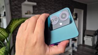 OPPO Reno11 F Unboxing: telefon de vlogging şi Bokeh video, cu o sumedenie de cadouri la pachet (Video)